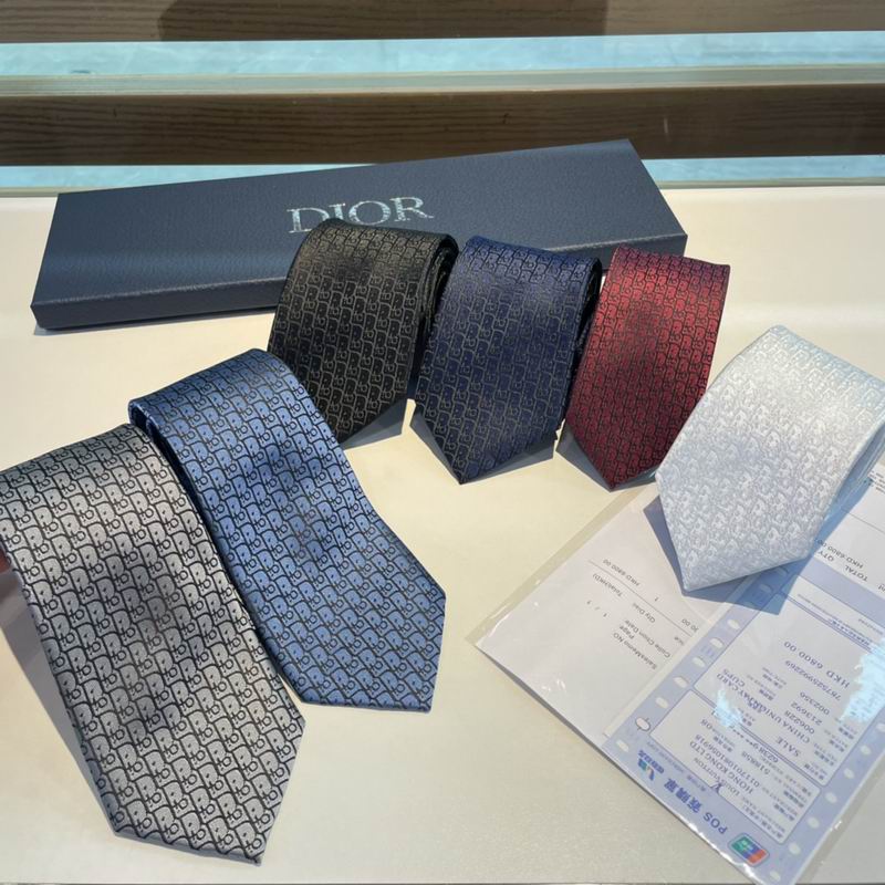 Dior Tie hm08